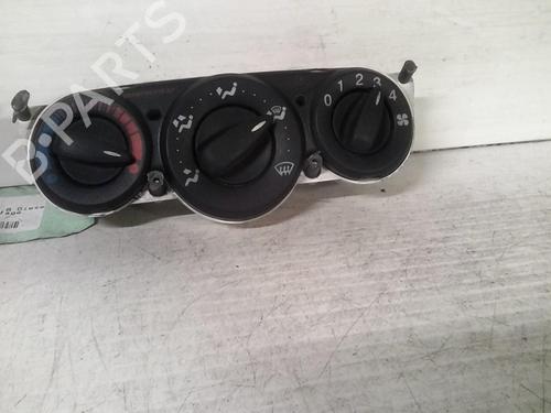 Commande Chauffage FORD FOCUS I (DAW, DBW) 1.8 Turbo DI / TDDi (90 hp) 21816077