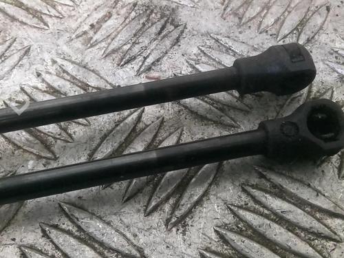 Used Tailgate lift support CITROËN C3 II (SC_) 1.4 HDi 70 (SC8HZC, SC8HR0, SC8HP4) (68 hp) 20727372