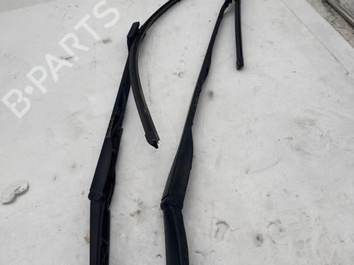 Used Front windshield wiper arm Front windshield wiper arm 37418698 37418698