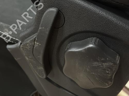 Used Right front seat Right front seat RENAULT CLIO IV Grandtour (KH_) 0.9 TCe 90 (90 hp) 33945502 33945502