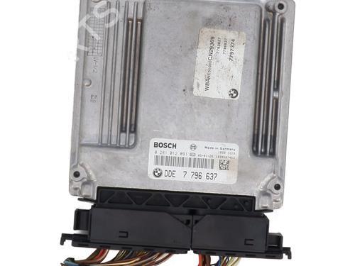 Used Engine control unit (ECU) BMW 5 (E60) 525 d (177 hp) 30446484