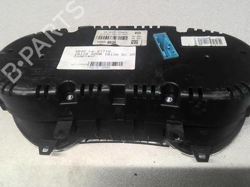 Used Instrument cluster Instrument cluster SEAT IBIZA IV ST (6J8, 6P8) 1.2 TDI (75 hp) 21810061 21810061
