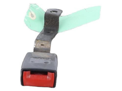 Used Seat buckle VW POLO (9N_, 9A_) 1.4 TDI (70 hp) 26135495