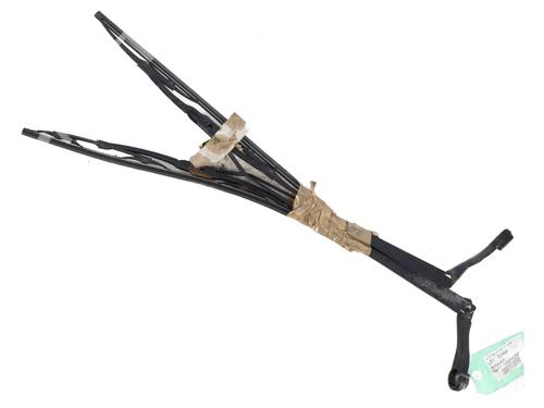 Used Front windshield wiper arm NISSAN MICRA III (K12) 1.5 dCi (65 hp) 26406851