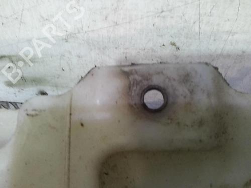 Used Windscreen washer tank FIAT 500 (312_) 1.3 D Multijet (312AXB1A) (75 hp) 20361613