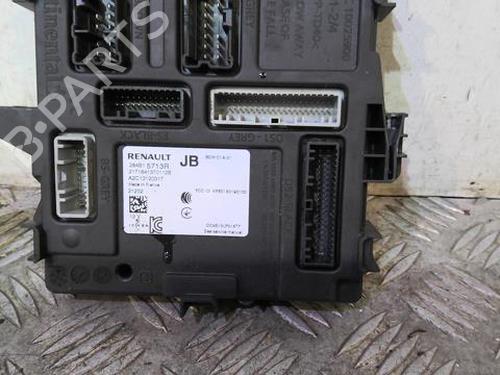 Used Fuse box Fuse box RENAULT CLIO V (B7_) 1.0 TCe 90 (B7MT) (91 hp) 20367903 20367903