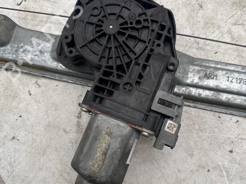 Used Front right window mechanism Front right window mechanism 37277994 37277994