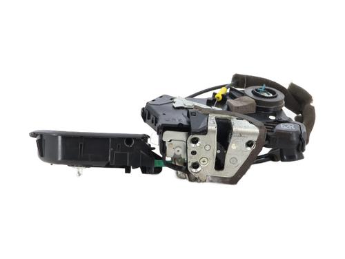 Serrure avant droite TOYOTA COROLLA Verso (ZER_, ZZE12_, R1_) 2.2 D-4D (AUR10_, AUR10R) (177 hp) 31910535