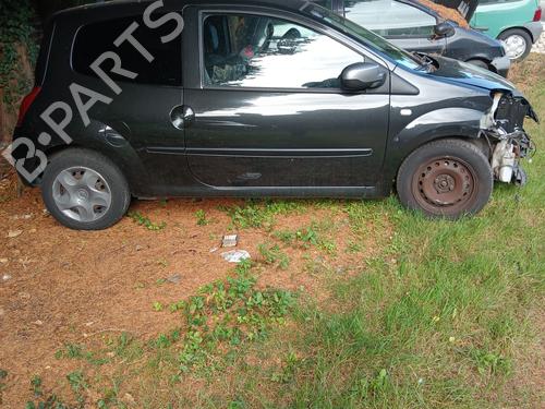 Brugte RENAULT TWINGO II (CN0_) 1.2 16V (CN04, CN0B) (75 hp) 4237335