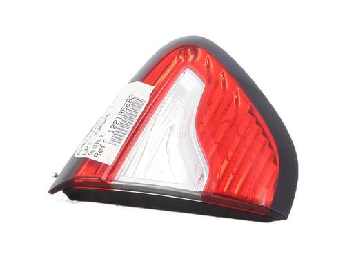 left-tailgate-light-renault-captur-i-j5_-h5_-2013-32872404 main image