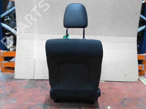 right-front-seat-citroen-c4-cactus-2014-32036945 main image