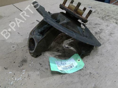 Used Right front steering knuckle Right front steering knuckle VOLVO C30 (533) D2 (115 hp) 31940135 31940135