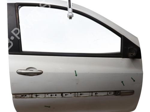 Used Right front door RENAULT CLIO III (BR0/1, CR0/1) 1.2 16V (BR02, BR0J, BR11, CR02, CR0J, CR11) (75 hp) 22515427