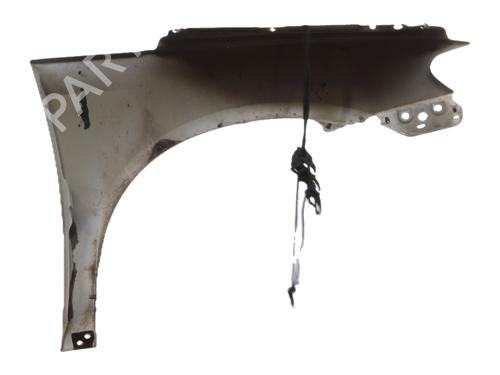 Used Left front fenders Left front fenders 38258064 38258064