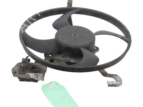Used Radiator fan Radiator fan PEUGEOT 208 I (CA_, CC_) 1.0 VTi (68 hp) 28528180 28528180