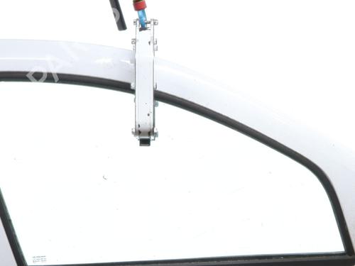 right-front-door-dacia-duster-hs_-2010-2011-2012-2013-2014-2015-2016-2017-2018-32872351 main image