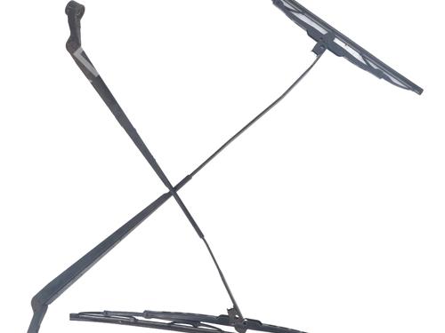 Used Front windshield wiper arm TOYOTA YARIS (_P1_) 1.4 D-4D (NLP10_, NLP10R) (75 hp) 31655427