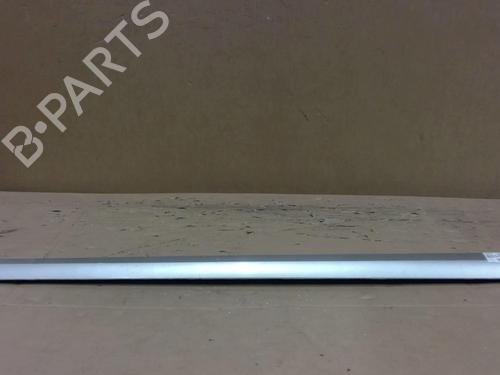 Used Door moulding trim VOLVO V70 III (135) D5 (185 hp) 30484691