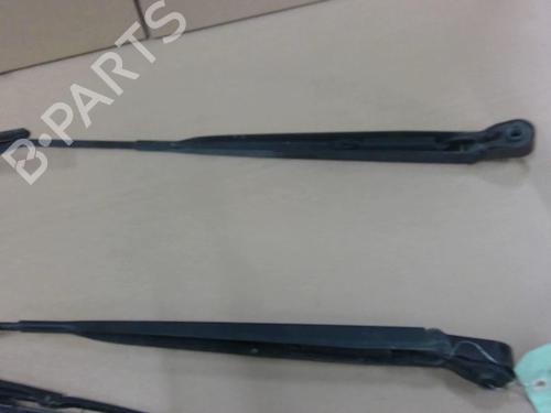 Front windshield wiper arm PEUGEOT 1007 (KM_) 1.6 16V | BP27637549C143 