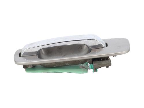 Used Front right exterior door handle Front right exterior door handle 37164407 37164407
