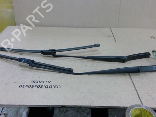 Used Front windshield wiper arm VW GOLF VI (5K1) 2.0 TDI (110 hp) 26183728