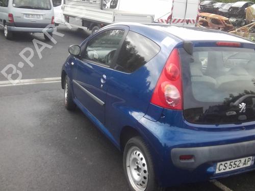 Left taillight PEUGEOT 107 (PM_, PN_) 1.0 | BP22003295C34 