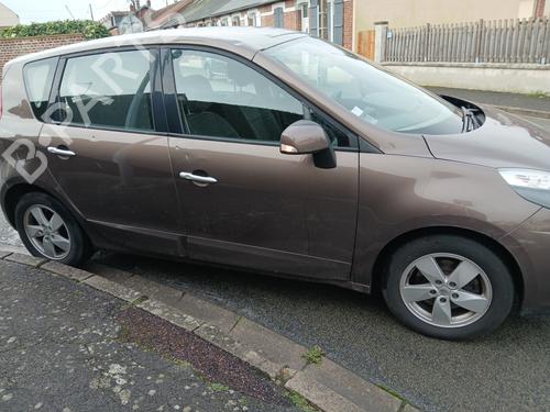 Front left quarter glass RENAULT SCÉNIC III (JZ0/1_) 1.5 dCi | BP30823783C111 