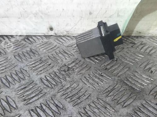 Used Heater resistor Heater resistor SSANGYONG STAVIC 2.7 270 sXDi 4x4 (165 hp) 20368129 20368129