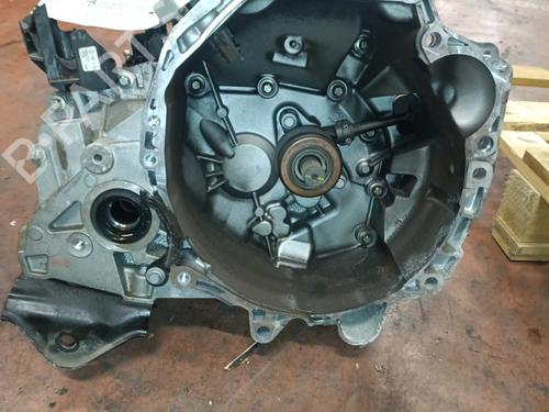 Used Gearbox Gearbox RENAULT CLIO V (B7_) 1.0 SCe 65 (B7MR) (65 hp) 33895921 33895921