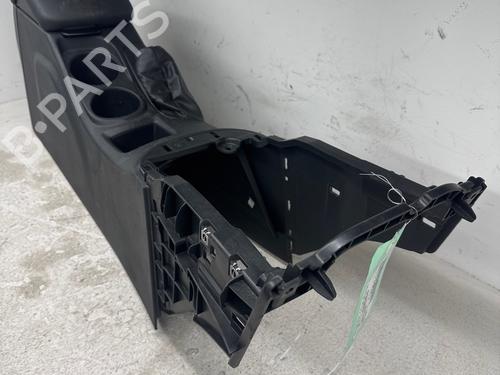 Used Middle console Middle console CITROËN C4 II (NC_) 1.6 HDi 90 (92 hp) 35902756 35902756
