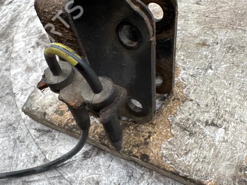 Used Right front shock absorber Right front shock absorber 38002290 38002290