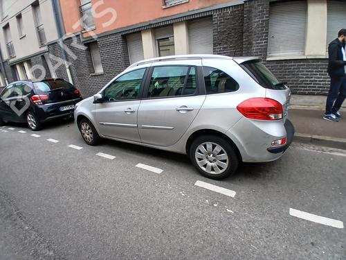 Brugte RENAULT CLIO III Grandtour (KR0/1_) 1.2 16V (KR02, KR0J) 4779608