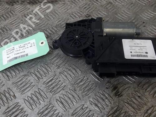 Used Right rear window motor Right rear window motor PORSCHE CAYENNE (9PA) S 4.5 (340 hp) 21817507 21817507