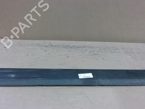 Used Door moulding trim CHEVROLET CAPTIVA (C100, C140) 2.4 4WD (136 hp) 30457192