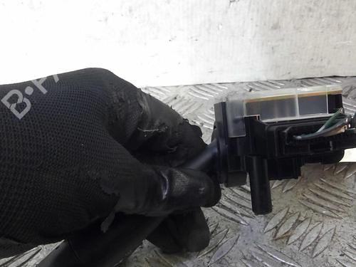 Used Steering column stalk Steering column stalk TOYOTA YARIS (_P1_) 1.0 (SCP10_, SCP10R) (65 hp) 20351802 20351802