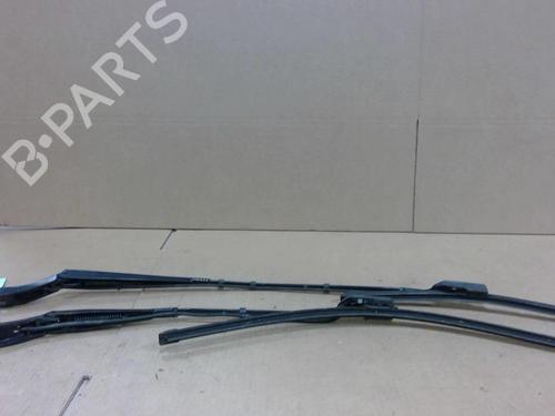 Front windshield wiper arm PEUGEOT 3008 II SUV (MC_, MR_, MJ_, M4_) 1.2 THP/ PureTech 130 (MRHNSM, MRHNSU, MRHNSJ, MRHNYW,... | BP29143238C143 