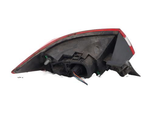 right-taillight-renault-clio-iv-bh_-2012-2013-2014-2015-2016-2017-2018-2019-2020-2021-32383624 main image