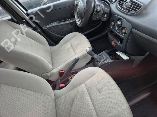 Right taillight RENAULT CLIO III (BR0/1, CR0/1) 1.2 16V Hi-Flex (BR1U, CR1U) | BP31610346C35 