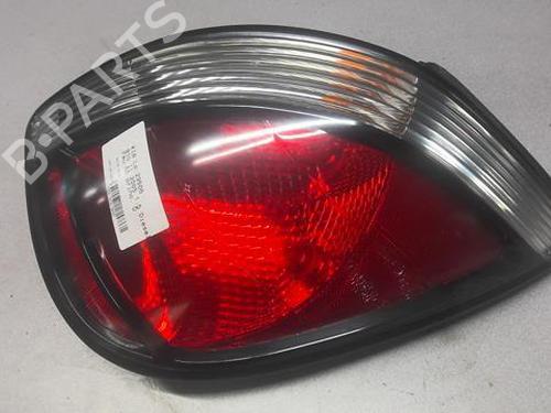 Used Right taillight Right taillight 22000577 22000577