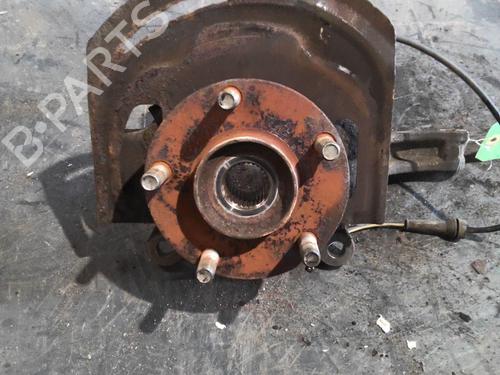Used Right front steering knuckle Right front steering knuckle RENAULT KOLEOS I (HY_) 2.0 dCi 4x4 (HY0K) (150 hp) 26133172 26133172