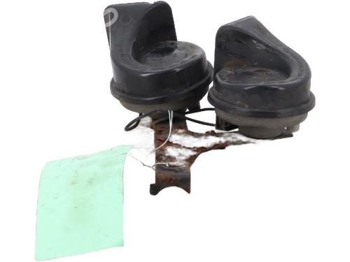 Horn PEUGEOT 3008 I MPV (0U_) 1.6 HDi | BP27884843E13 