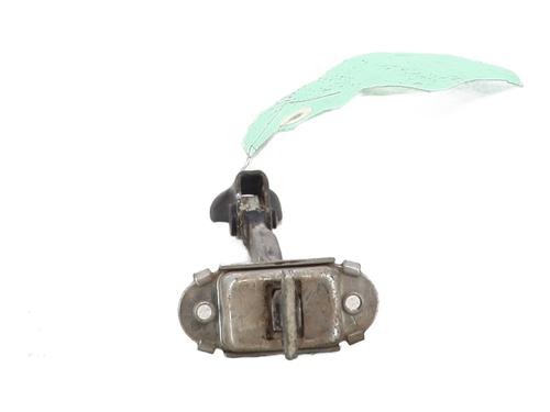 Dørhængsel/Dørbegrænser TOYOTA YARIS (_P9_) 1.4 D-4D (NLP90_, NLP90R) (90 hp) 30914992