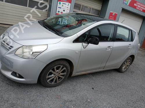 Used Parts TOYOTA VERSO (_R2_)  2.0 D-4D (AUR20_, AUR20R)  4419987