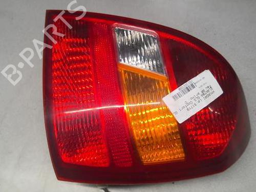 Right taillight HYUNDAI ELANTRA III Saloon (XD) 2.0 CRDi | BP22000951C35 