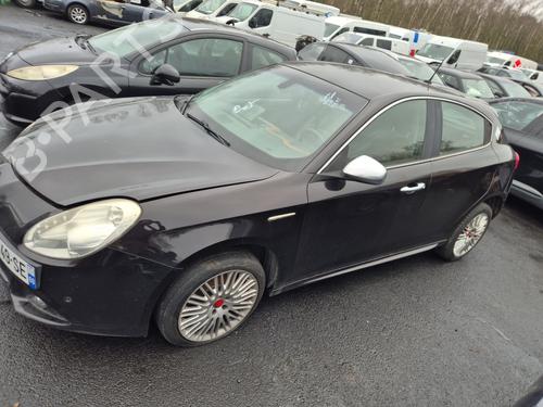 Front left door window ALFA ROMEO GIULIETTA (940_) 2.0 JTDM (940.FXL1A) | BP32375573C18 