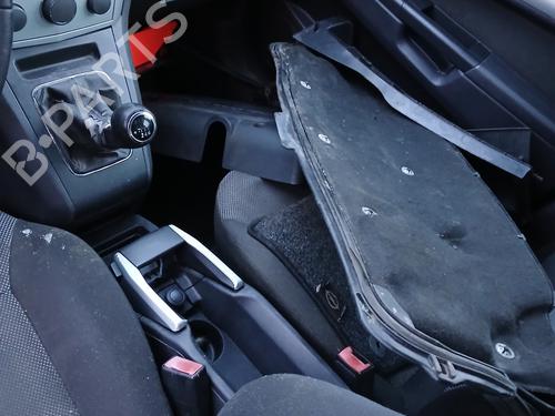 Right front fog light OPEL ZAFIRA / ZAFIRA FAMILY B (A05) 1.9 CDTI (M75) | BP31934495C31 