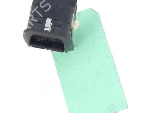 right-front-window-switch-peugeot-206-2l_-2m_-2009-2010-2011-2012-2013-31878628 main image