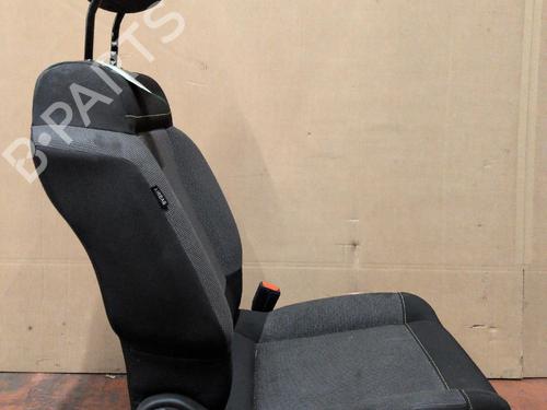 Right front seat CITROËN C3 III (SX) 1.2 PureTech 82 | BP37086054C16 - Image 5