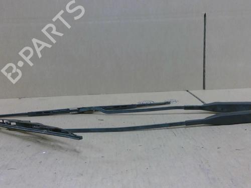 Used Front windshield wiper arm OPEL CORSA C (X01) 1.4 Twinport (F08, F68) (90 hp) 27221244