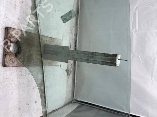 Used Rear right door window Rear right door window 38002262 38002262